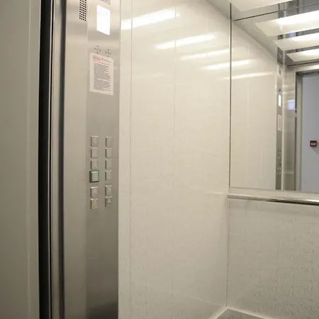Dobraya Grey Apartment Novi Sad